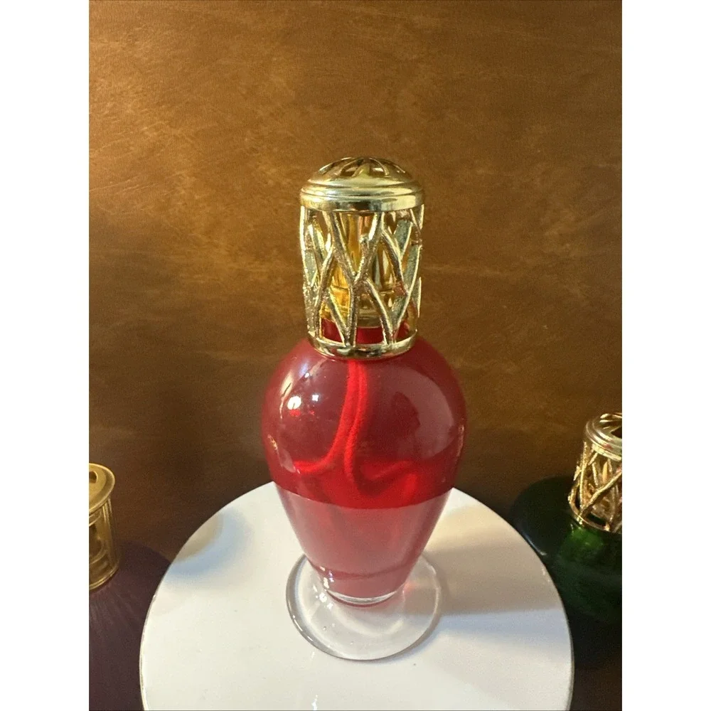 Red Blown Glass Fragrance Lamp with Wick and Gold Tone Lid 8